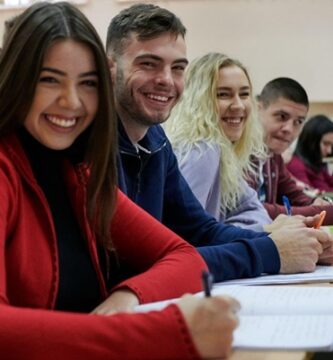 Modelo integral de apoyo educativo: superando limitaciones académicas con personalización y continuidad