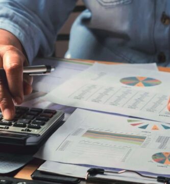 La Competencia que Ningún Curso Online Te Enseña: Finanzas Personales para Profesionales en Formación