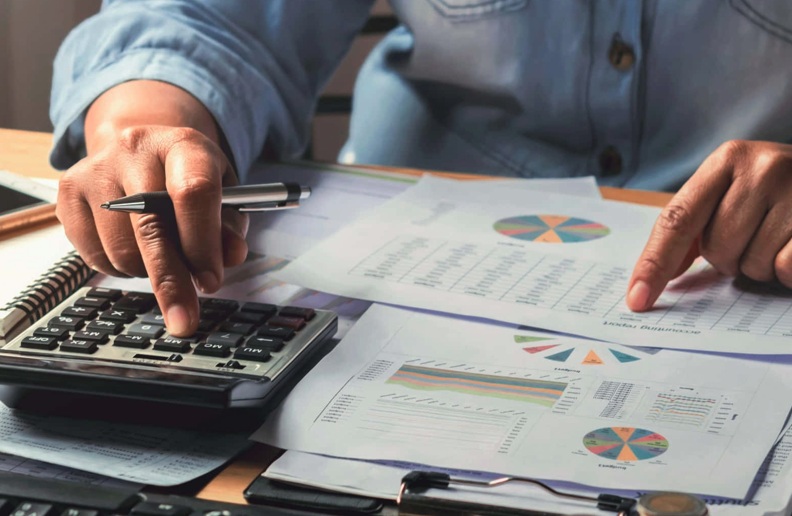 La Competencia que Ningún Curso Online Te Enseña: Finanzas Personales para Profesionales en Formación 1 La Competencia que Ningún Curso Online Te Enseña: Finanzas Personales para Profesionales en Formación